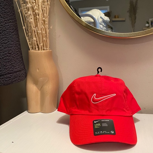 NWT Nike Hat - Picture 5 of 7
